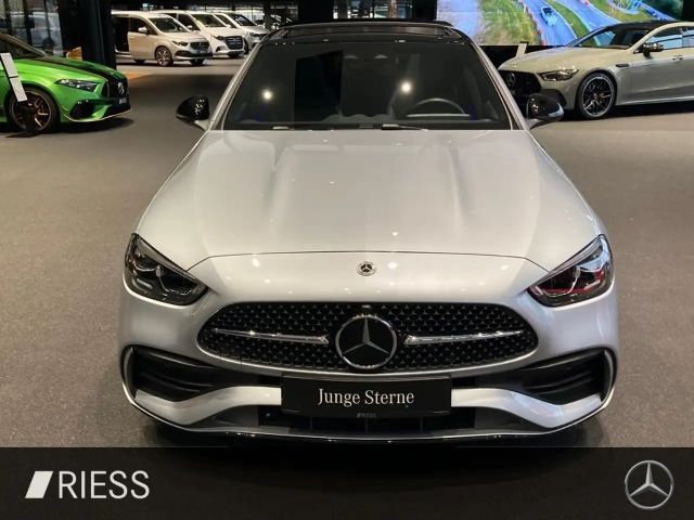 Mercedes-Benz C 200 AMG Line Sedan