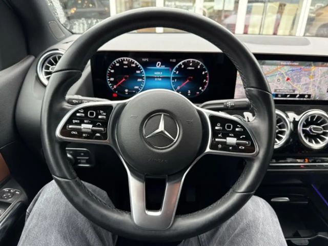 Mercedes-Benz B 180 El. Fondsitzverst. Navi Digitales Cockpit Memory S
