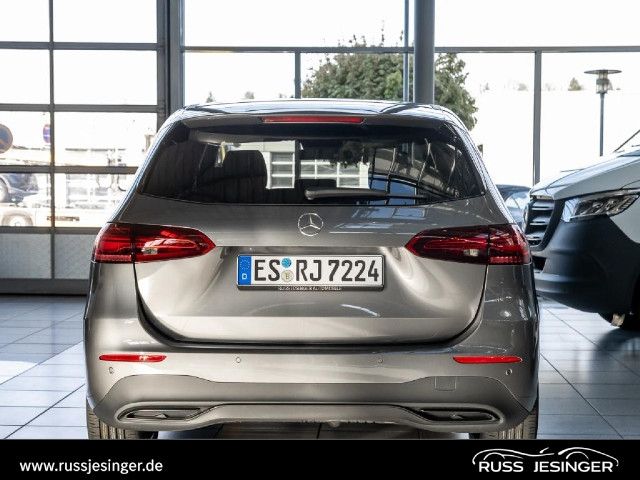 Mercedes-Benz B 220 4MATIC Sedan