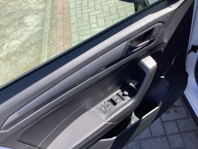 Volkswagen T-Roc Plus Style