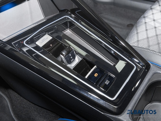 Volkswagen Golf Golf 1,5     R-L  BT110eTSID7F