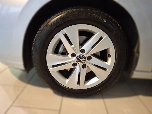 Volkswagen Golf DSG Life Variant