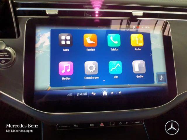 Mercedes-Benz E 200 AMG Line Sedan