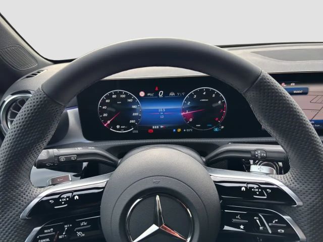 Mercedes-Benz A 200 Hatchback