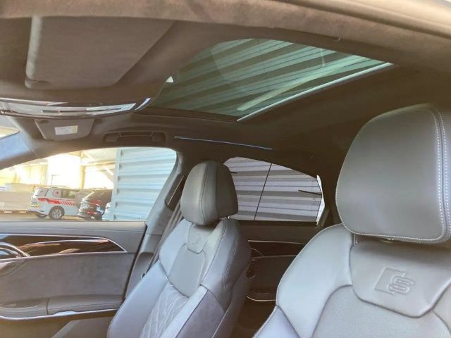 Audi A8 60 TFSI Hybride Quattro