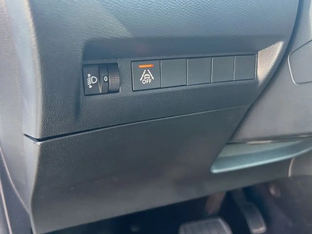 Peugeot E-208 Active Pack