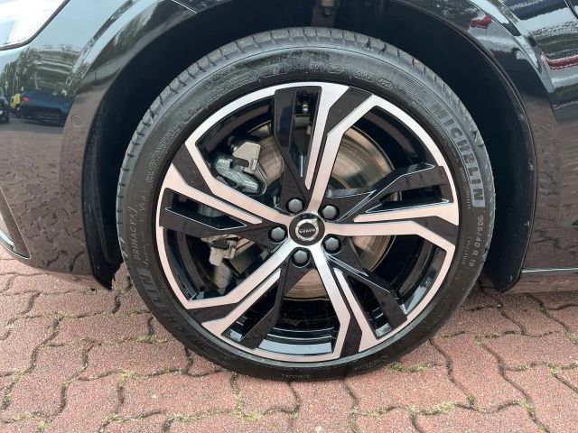 Volvo V60 AWD Dark Hybrid Plus T6