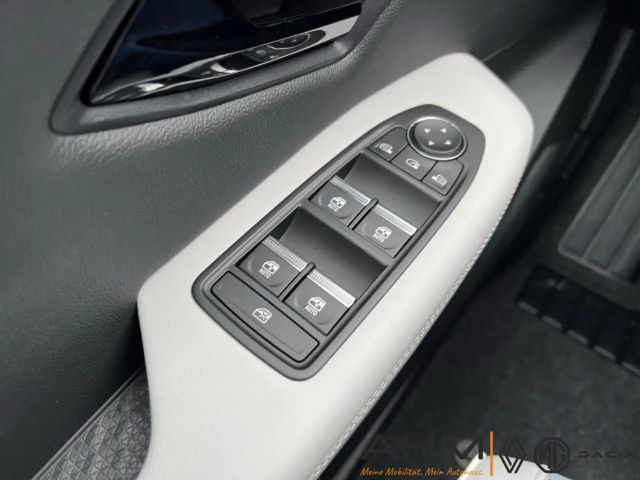 Renault Scenic E-Tech Iconic