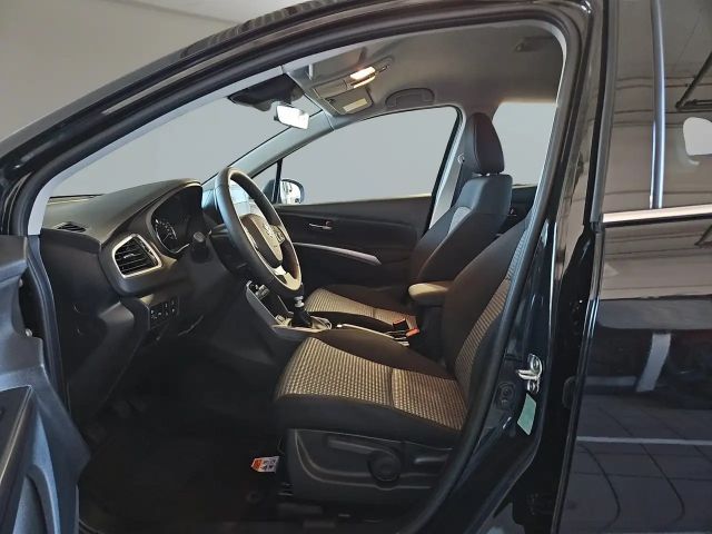 Suzuki S-Cross AllGrip Hybrid