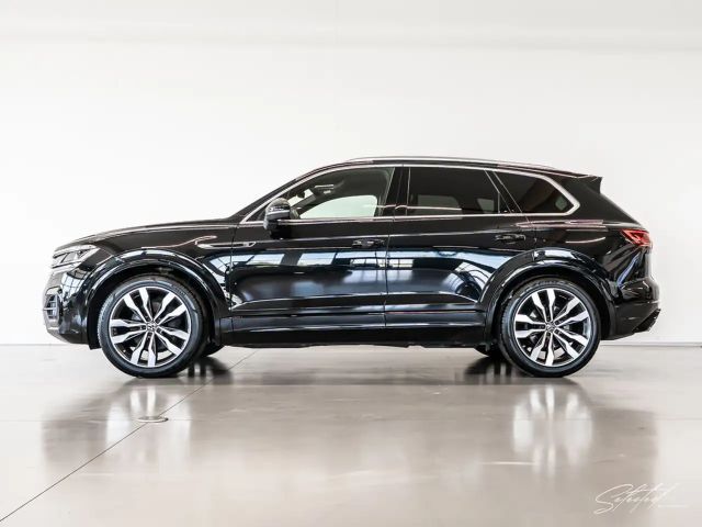 Volkswagen Touareg 4Motion R-Line