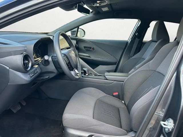 Toyota C-HR Active Hybride