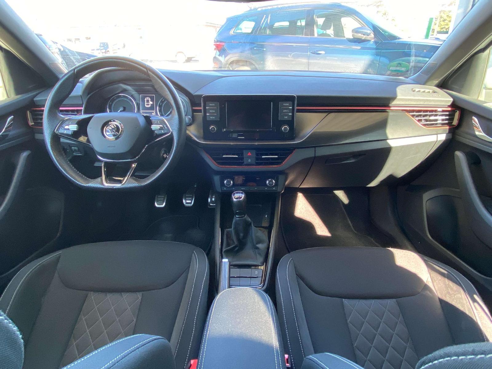 Skoda Scala LED, SmartLink