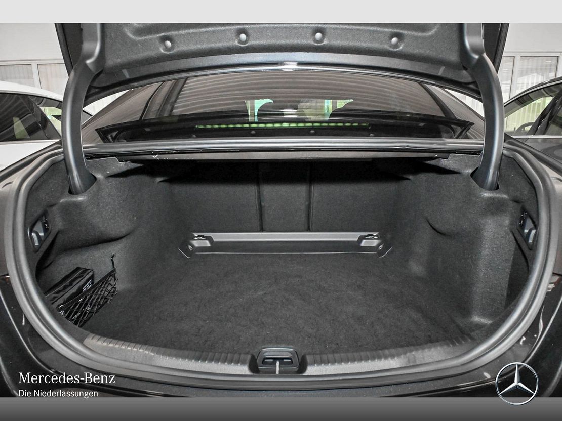 Mercedes-Benz C 180 AVANTGARDE Sedan