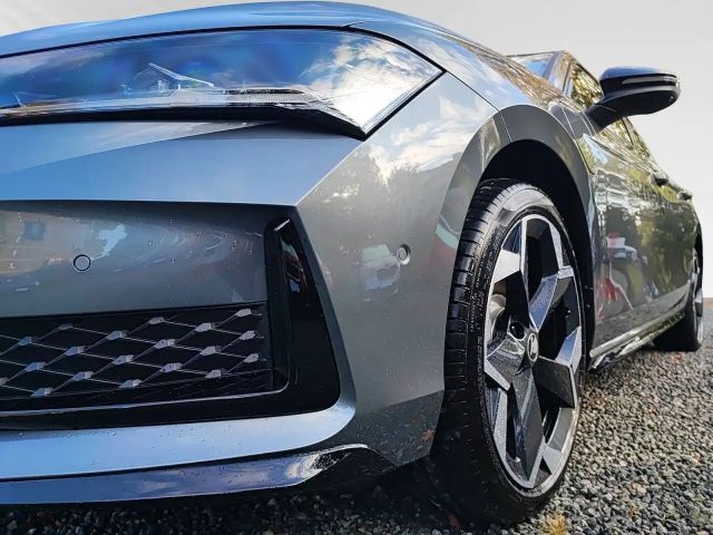 Skoda Superb 1.5 TSI Sportline iV