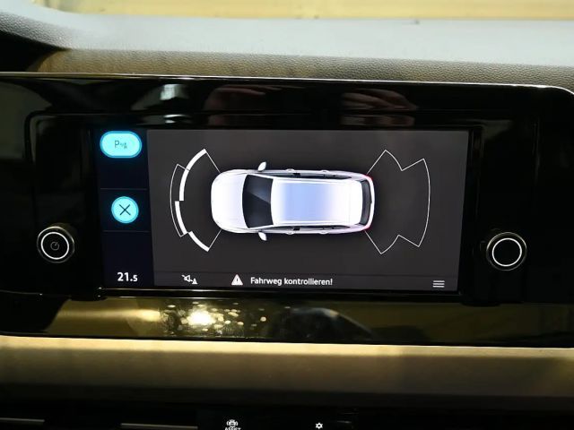 Volkswagen Golf Life Variant