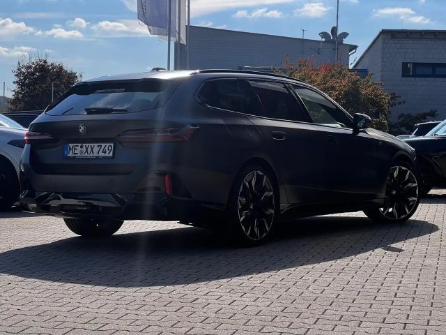 BMW 520 520d M-Sport Touring