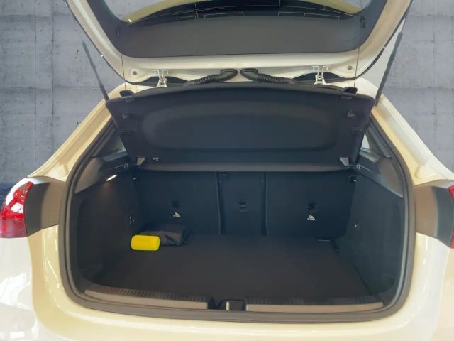 Mercedes-Benz A 180 A 180 d AMG Line Hatchback