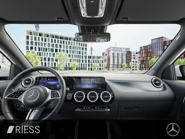 Mercedes-Benz EQA 300 4MATIC