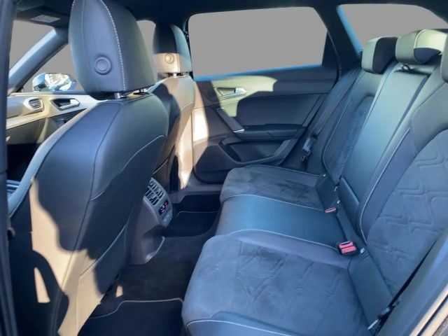 Seat Leon 1.5 eTSI DSG Sportstourer Xcellence