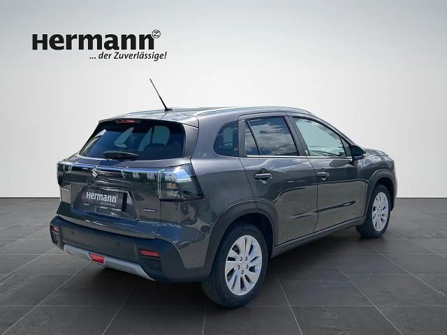 Suzuki S-Cross Hybrid