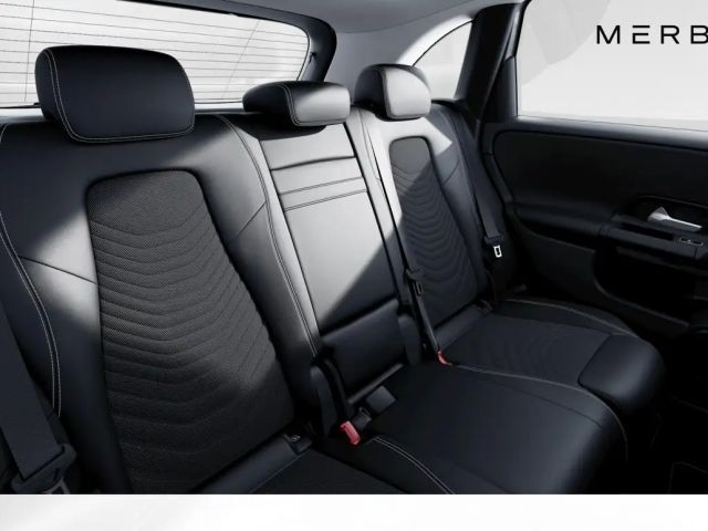 Mercedes-Benz B 180 Sedan