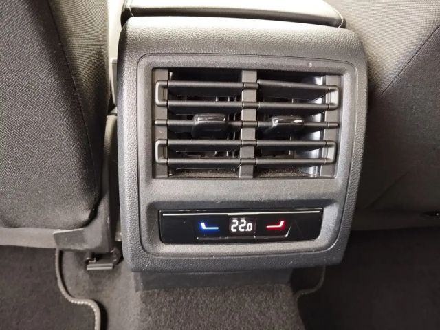 Volkswagen Golf Life Variant