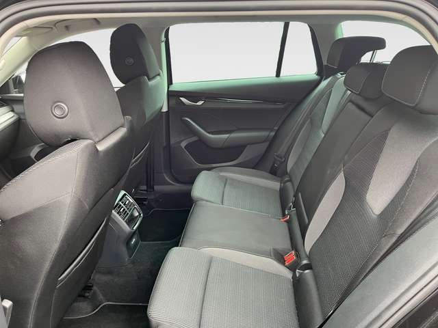 Skoda Octavia Combi Selection