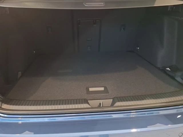 Volkswagen Golf Business DSG Variant