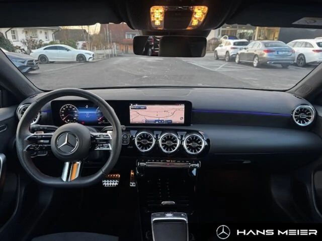 Mercedes-Benz A 250 4MATIC AMG Line Premium