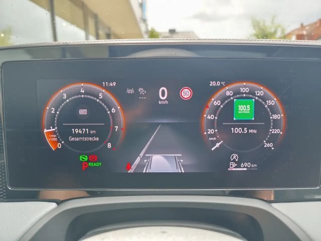 Volkswagen Passat 1.5 eTSI Business Variant