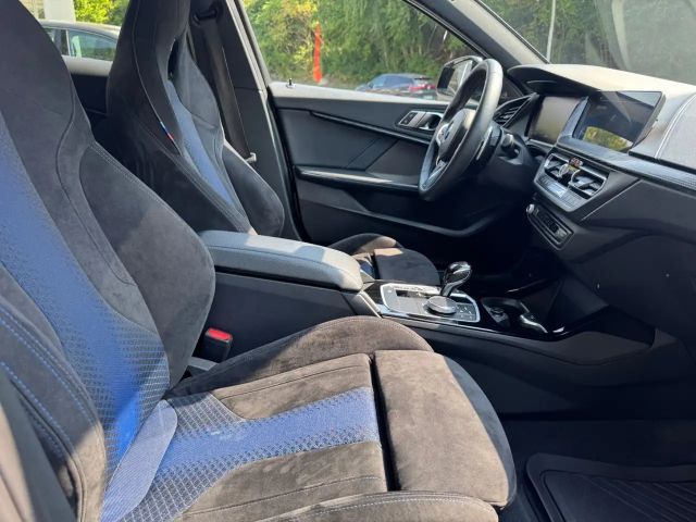 BMW 135 135i Sedan xDrive