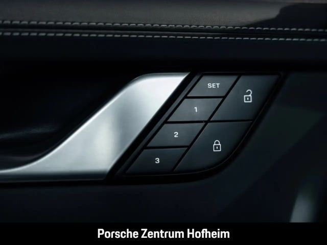 Porsche 992 Carrera Coupé