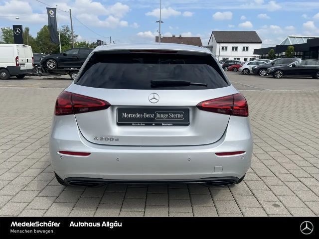 Mercedes-Benz A 200 A 200 d Progressive