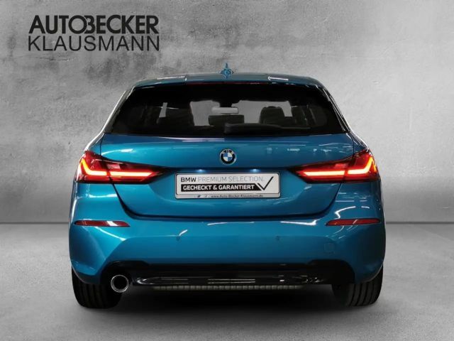 BMW 118 118i Sedan Sport Line