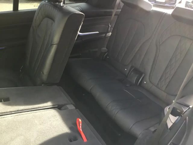 BMW X7 60i PANO SKY+STANDHZ+KAMERA+ACC+AHK