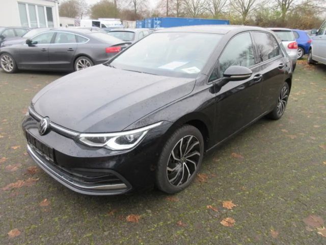 Volkswagen Golf 1.5 eTSI DSG IQ.Drive