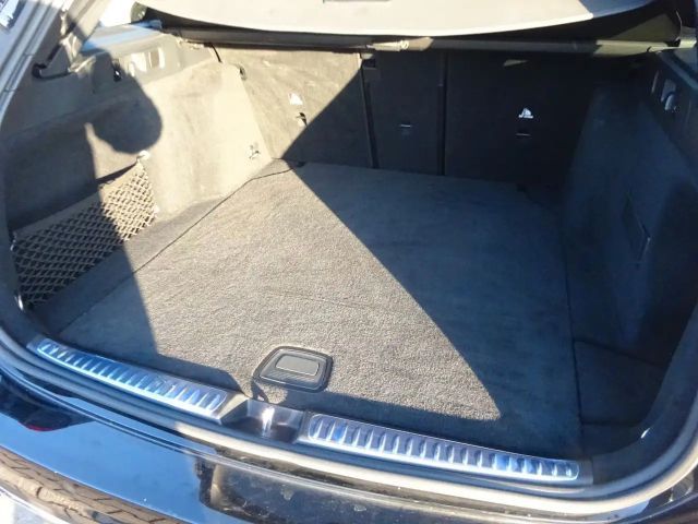 Mercedes-Benz C 220 AVANTGARDE C 220 d Estate