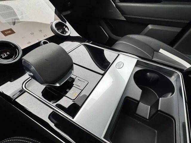 Land Rover Range Rover Velar P400e