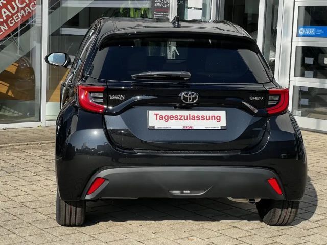 Toyota Yaris Hatchback Hybride VVT-i