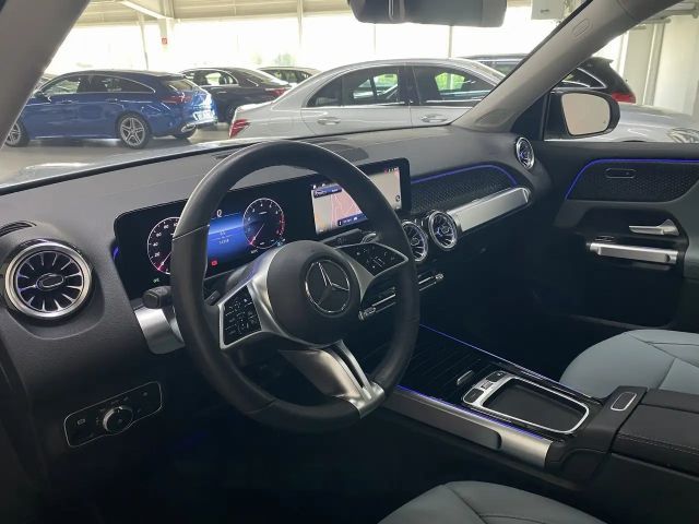 Mercedes-Benz GLB 220 PRO+NIGHT+DISTR+PANO+AHK+LED+NAVI+KAMERA