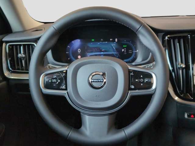 Volvo V60 AWD T8