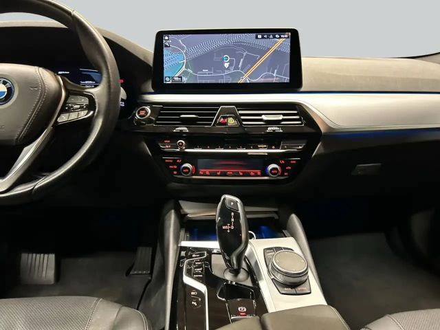 BMW 530 530e Touring