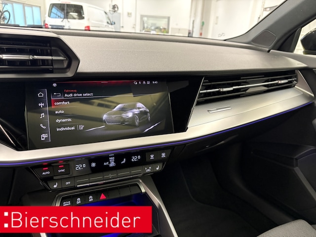 Audi A3 30 TFSI S-Line S-Tronic Sedan