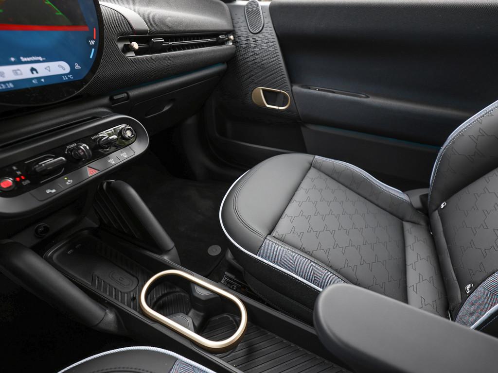 MINI Cooper E Classic