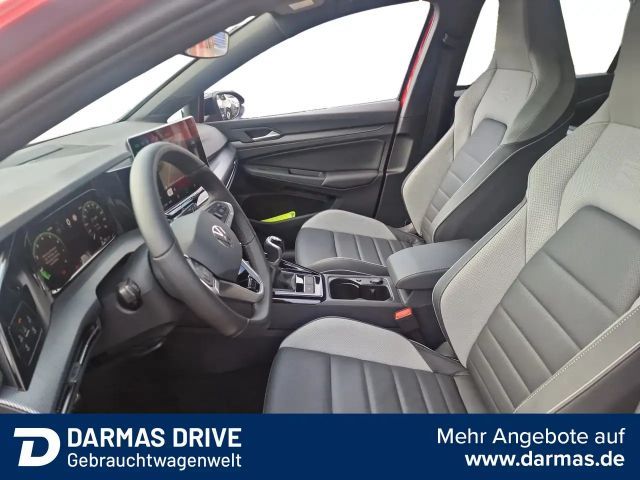 Volkswagen Golf 1.5 TSI R-Line