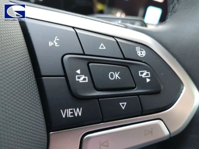 Volkswagen Golf 1.0 TSI Life Variant