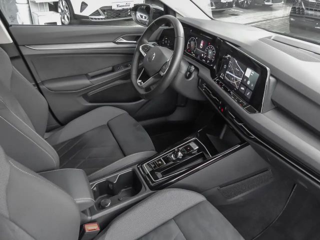 Volkswagen Golf 2.0 TDI DSG Style Variant