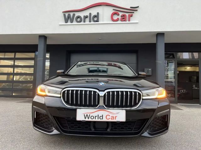 BMW 530 530d M-Sport Sedan xDrive