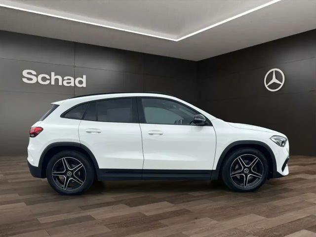 Mercedes-Benz GLA 200 AMG Line