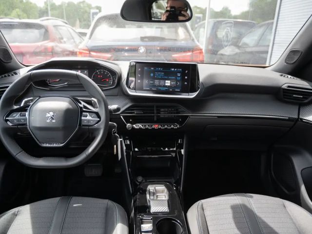 Peugeot 2008 Allure Pack EAT8 PureTech